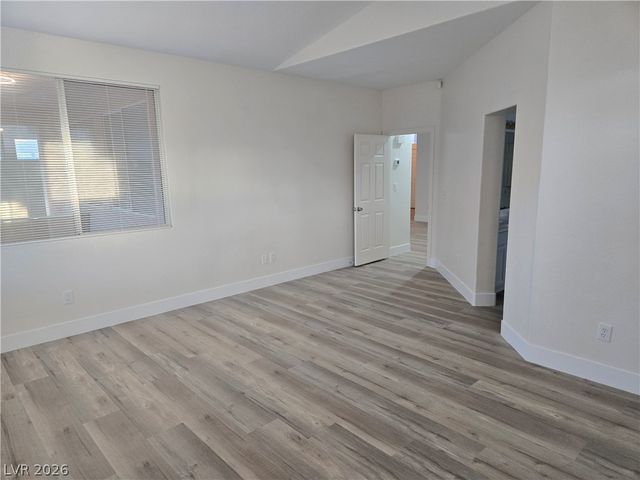 9620 West Gilmore Avenue, Las Vegas, NV 89129