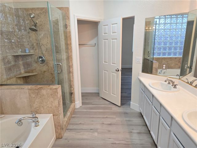 9620 West Gilmore Avenue, Las Vegas, NV 89129