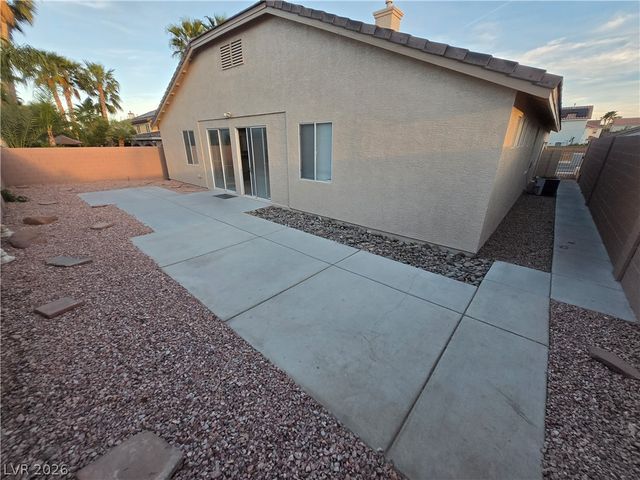 9620 West Gilmore Avenue, Las Vegas, NV 89129
