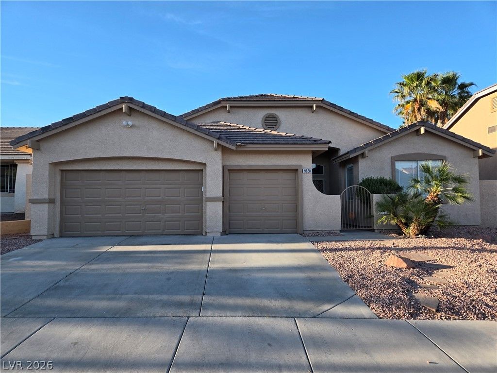 9620 West Gilmore Avenue, Las Vegas, NV 89129