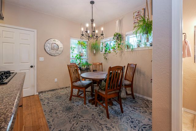 233 Wintersage Circle, Talent, OR 97540