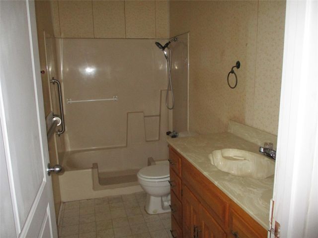 310 RS County Road 1495, Emory, TX 75440