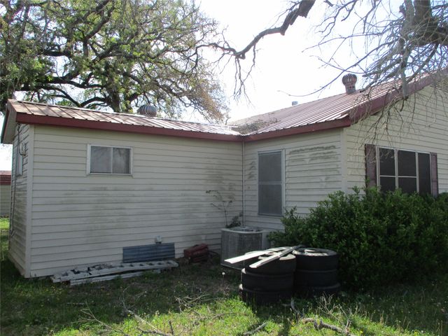 310 RS County Road 1495, Emory, TX 75440
