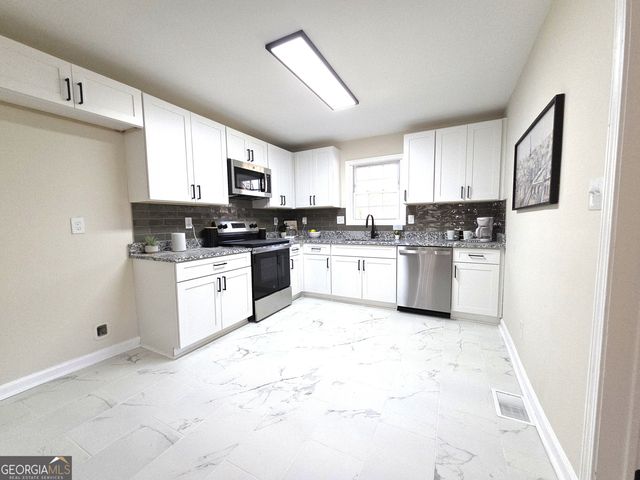 1576 S Gordon Road, Austell, GA 30168