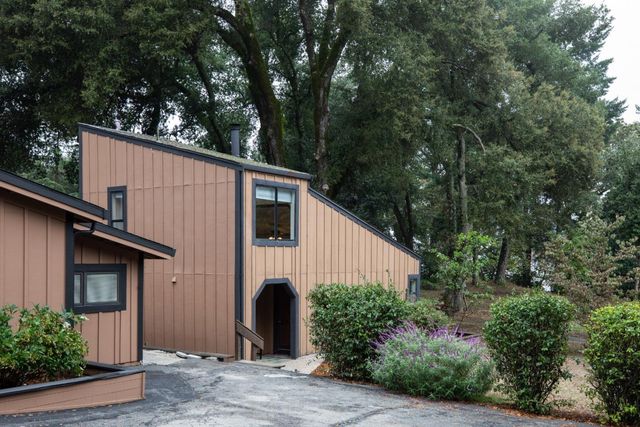 215 Marty Road, Los Gatos, CA 95033