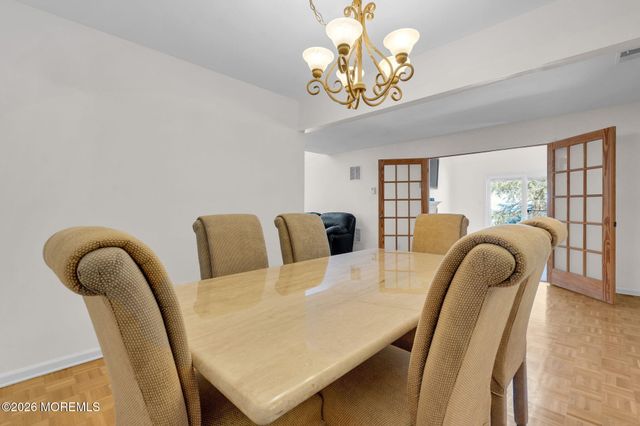 9 Dickenson Court, Freehold, NJ 07728