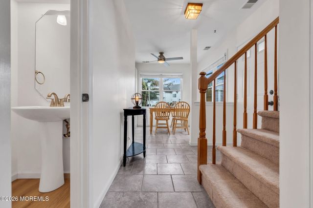 9 Dickenson Court, Freehold, NJ 07728