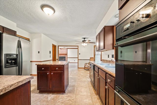 8861 BRIARWOOD CV, Memphis, TN 38018