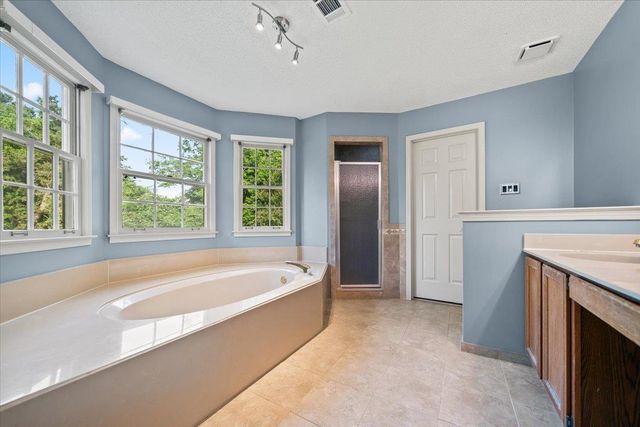 8861 BRIARWOOD CV, Memphis, TN 38018