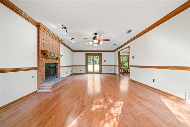 8861 BRIARWOOD CV, Memphis, TN 38018