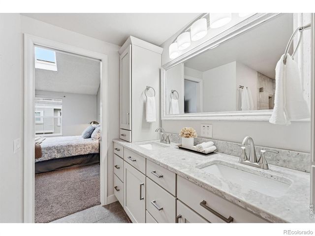 2892 W Long Circle G, Littleton, CO 80120