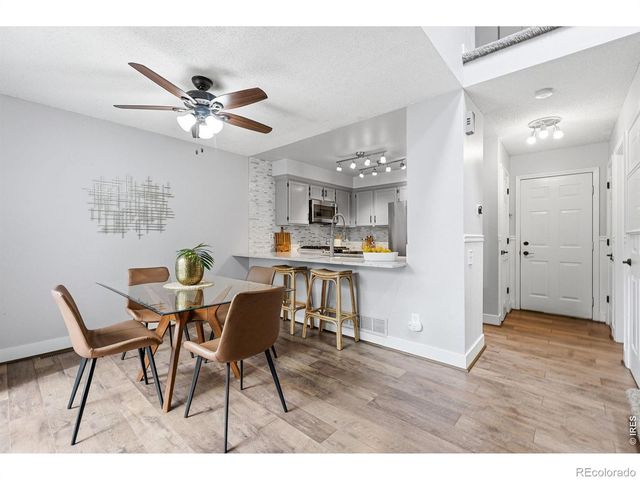 2892 W Long Circle G, Littleton, CO 80120