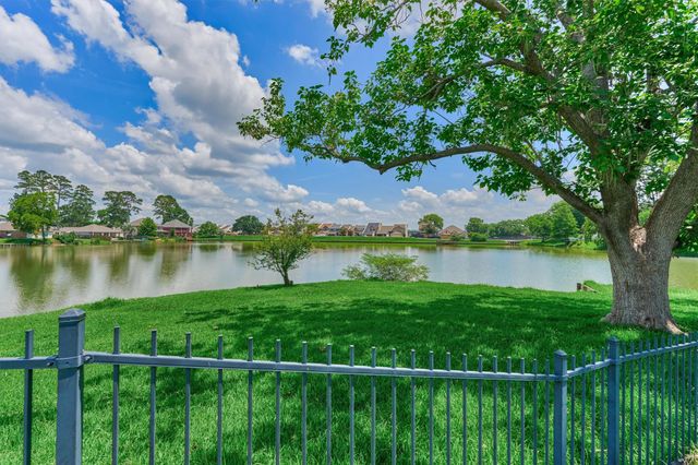 438 Lazy Lane, Montgomery, TX 77356