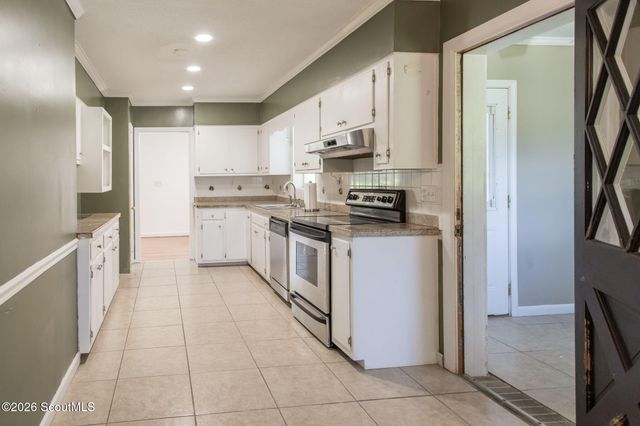 1109 Cherokee Circle, Waycross, GA 31501