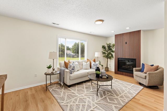 3111 SW Fox Run Drive, Ankeny, IA 50023
