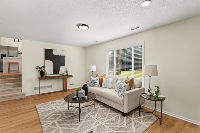 3111 SW Fox Run Drive, Ankeny, IA 50023