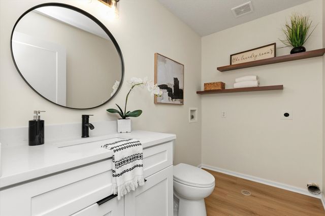 3111 SW Fox Run Drive, Ankeny, IA 50023