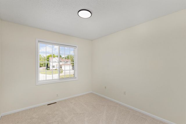 3111 SW Fox Run Drive, Ankeny, IA 50023