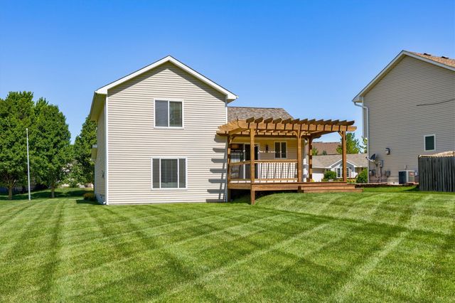 3111 SW Fox Run Drive, Ankeny, IA 50023