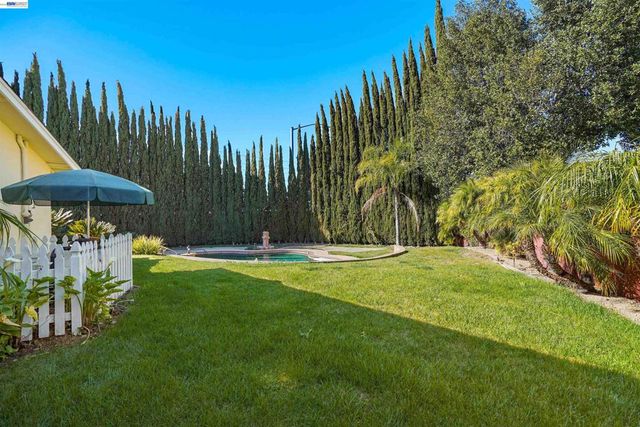 1349 1349 Evans Pl, Livermore, CA 94550