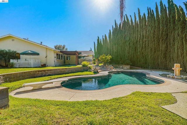 1349 1349 Evans Pl, Livermore, CA 94550