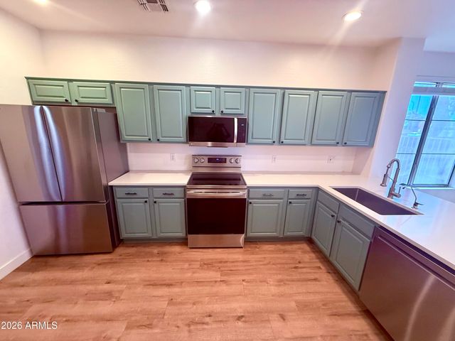 5415 E MCKELLIPS Road 114, Mesa, AZ 85215