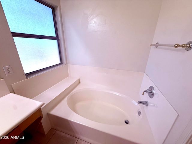 5415 E MCKELLIPS Road 114, Mesa, AZ 85215