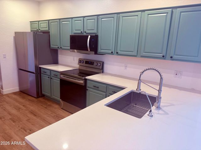 5415 E MCKELLIPS Road 114, Mesa, AZ 85215