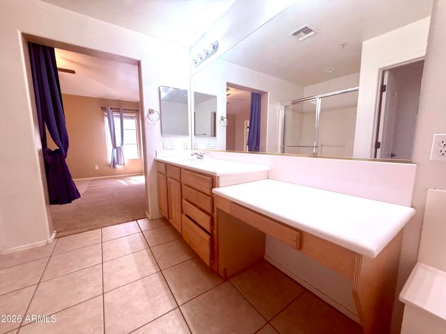 5415 E MCKELLIPS Road 114, Mesa, AZ 85215
