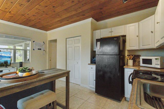 614 N 7TH Street, Lantana, FL 33462
