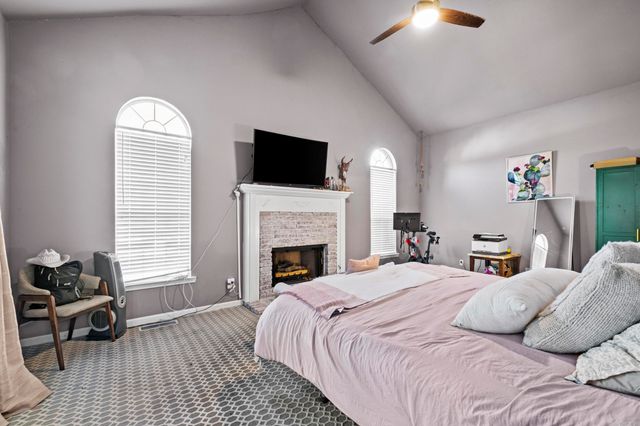 401 Foxwood Drive, Jacksonville, AR 72076