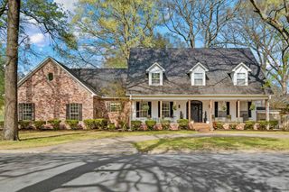 401 Foxwood Drive, Jacksonville, AR 72076