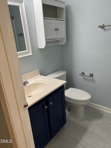 1521 Creekwood Court 203, Raleigh, NC 27603