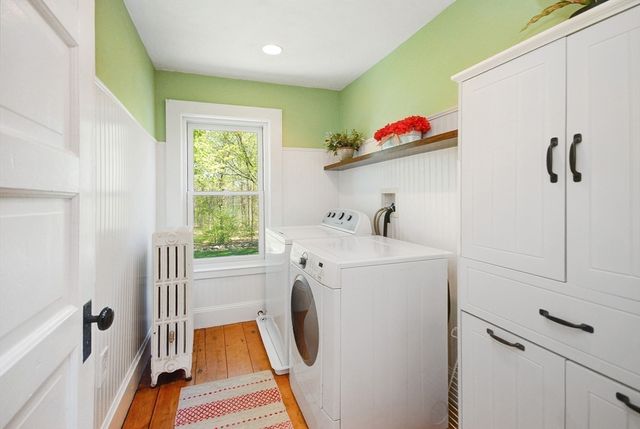 353 Thoreau St, Concord, MA 01742