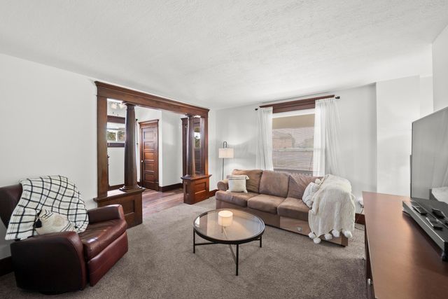 20 S Washington Street, Delaware, OH 43015