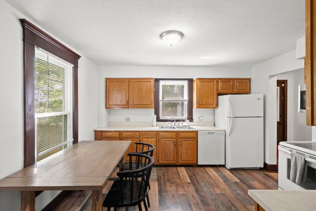 20 S Washington Street, Delaware, OH 43015