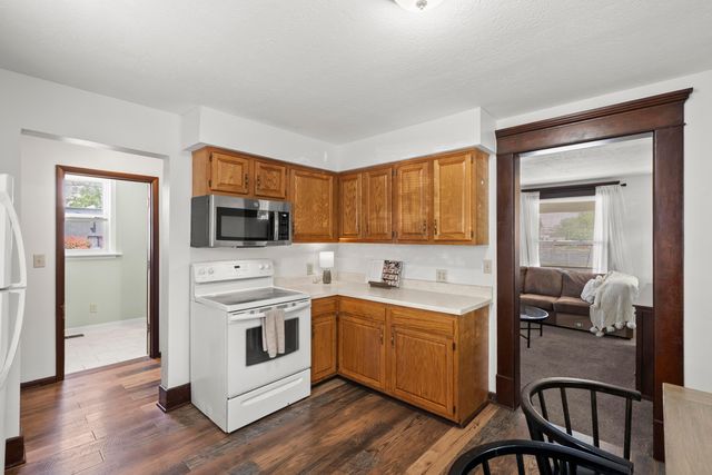 20 S Washington Street, Delaware, OH 43015
