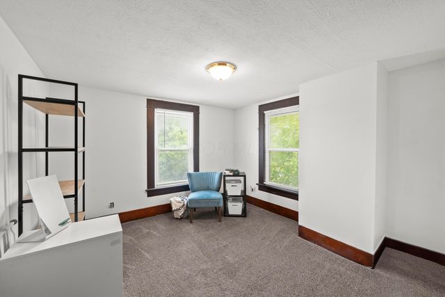 20 S Washington Street, Delaware, OH 43015