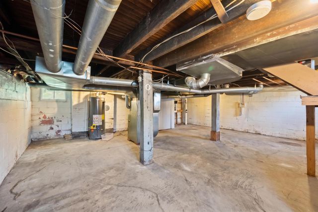 20 S Washington Street, Delaware, OH 43015