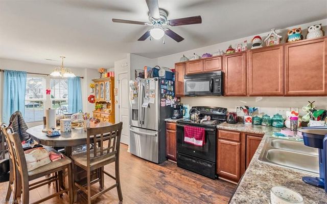 856 Federal Hall Lane, Kernersville, NC 27284