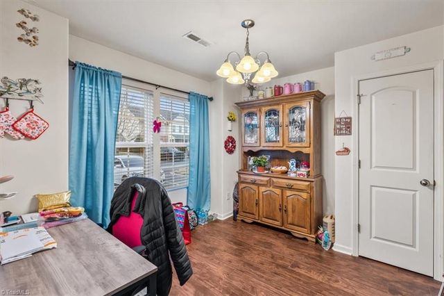 856 Federal Hall Lane, Kernersville, NC 27284