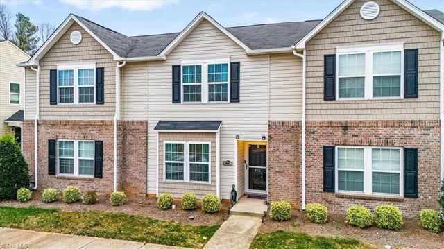 856 Federal Hall Lane, Kernersville, NC 27284