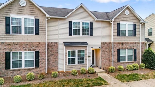 856 Federal Hall Lane, Kernersville, NC 27284