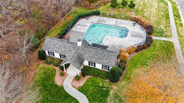 856 Federal Hall Lane, Kernersville, NC 27284