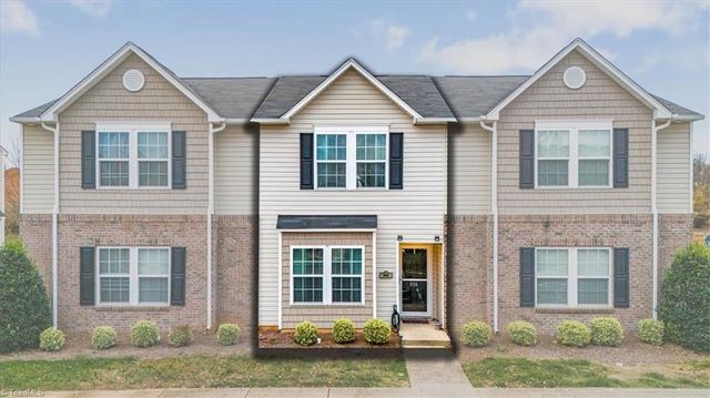 856 Federal Hall Lane, Kernersville, NC 27284