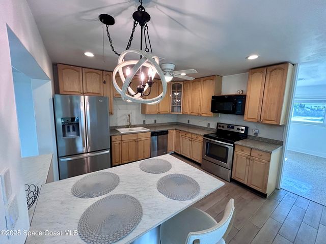 230 Seventh Avenue, Indialantic, FL 32903