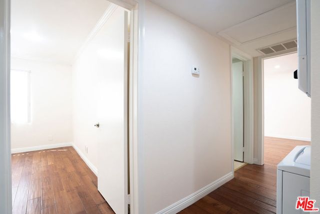 433 S Manhattan Place 108, Los Angeles, CA 90020