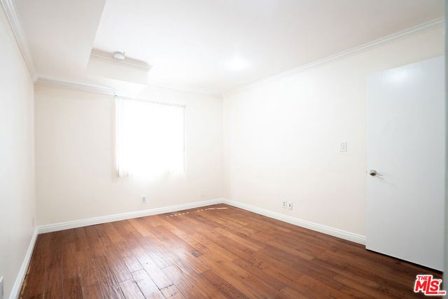 433 S Manhattan Place 108, Los Angeles, CA 90020