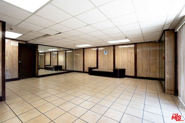 433 S Manhattan Place 108, Los Angeles, CA 90020