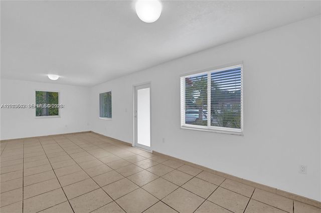 2747 SW 17th St 0, Miami, FL 33145